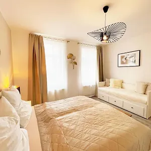 Casarina - Charmante Direkt Am Zoo Mit Sauna Apartment