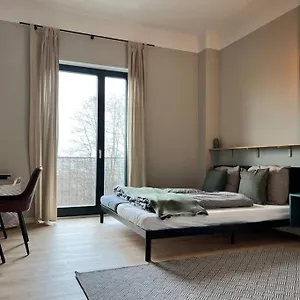 Loft 7 15min Hbf 2br Smart Tv Wifi Apartment